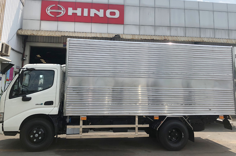 Xe tải mui bạt Hino FCJLTA 57 tấn dài 66m  XE TẢI HINO